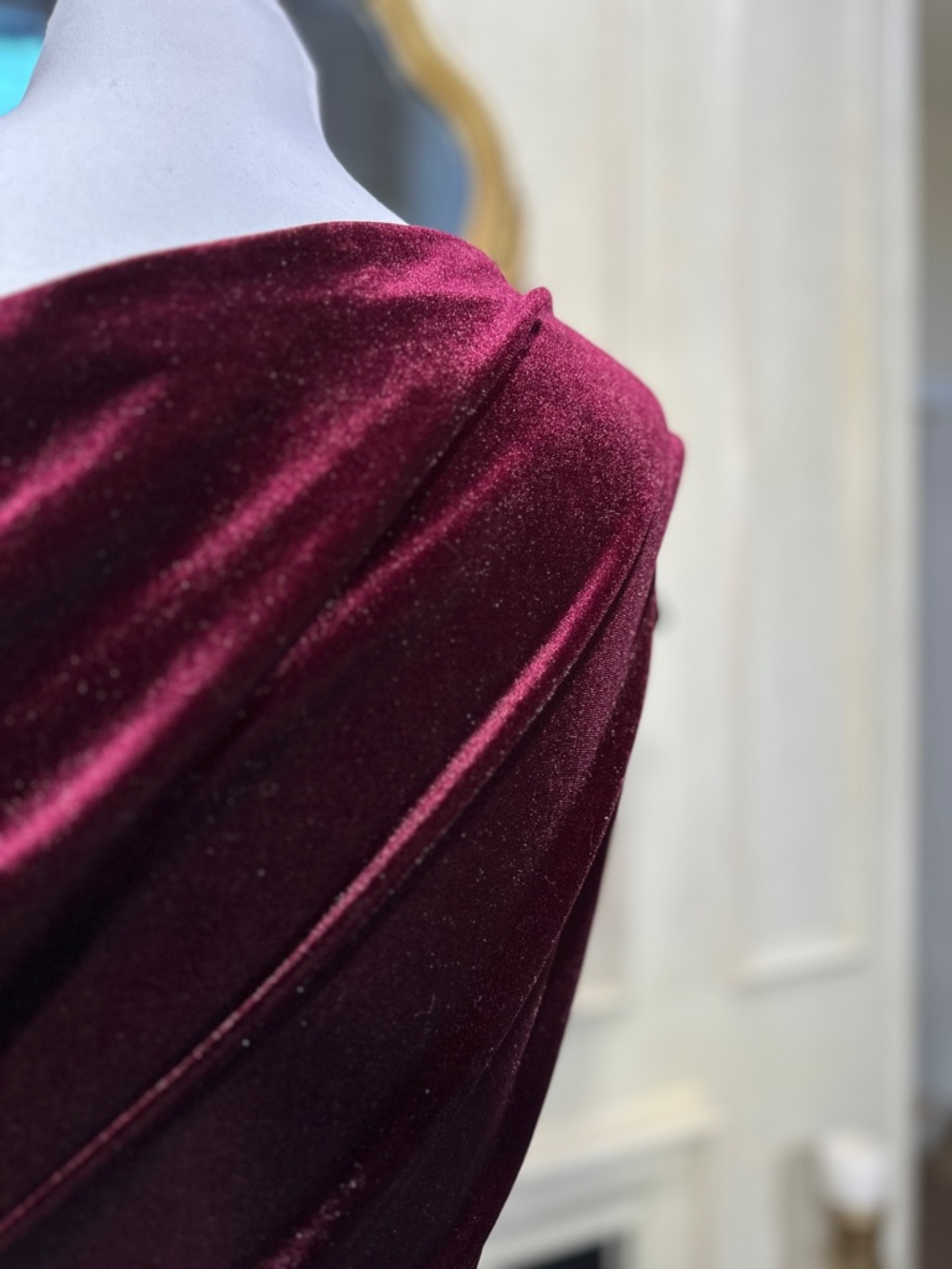 Premier Amour Dress 8 Burgundy Velvet One Shoulder Ruched Stretch Glamour - Picture 5 of 10